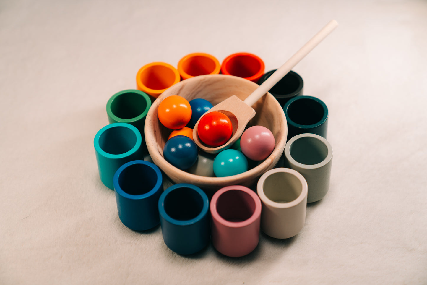 Holzspiel Farbsortierspiel für Kleinkinder, kreatives und pädagogisches Spiel