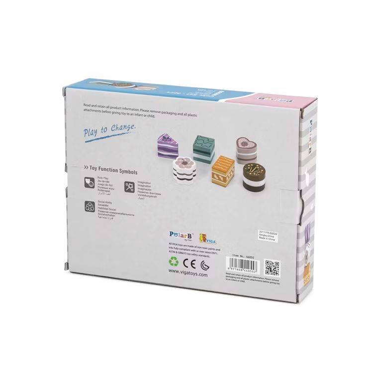 Rückseite der Verpackung des Holz-Kuchen-Sets mit allen sechs Kuchenstücken und Funktionssymbolen