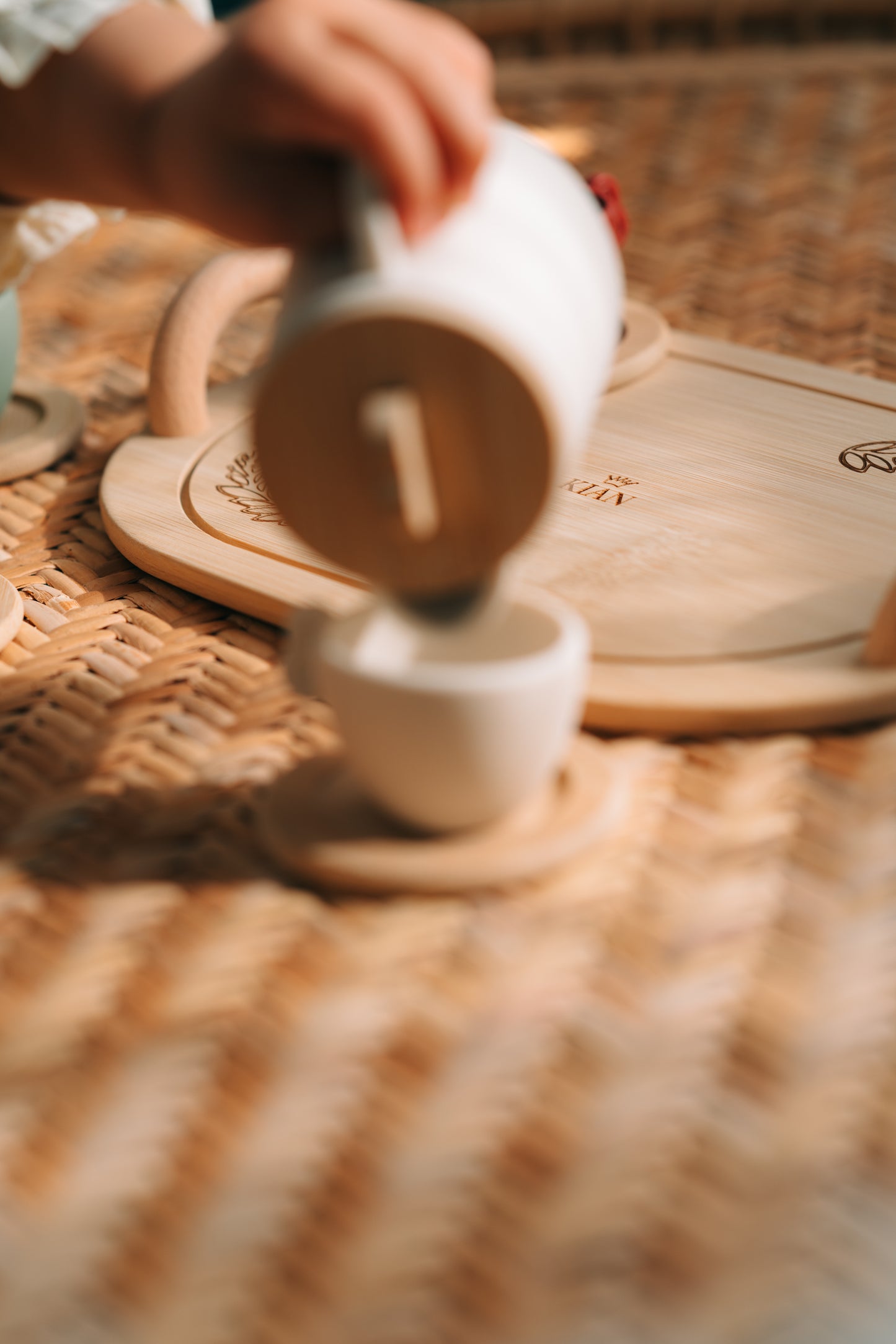 Holz-Tee-Set mit Löffeln, Zitronenscheibe und Gläsern, pädagogisches Rollenspiel für Kinder