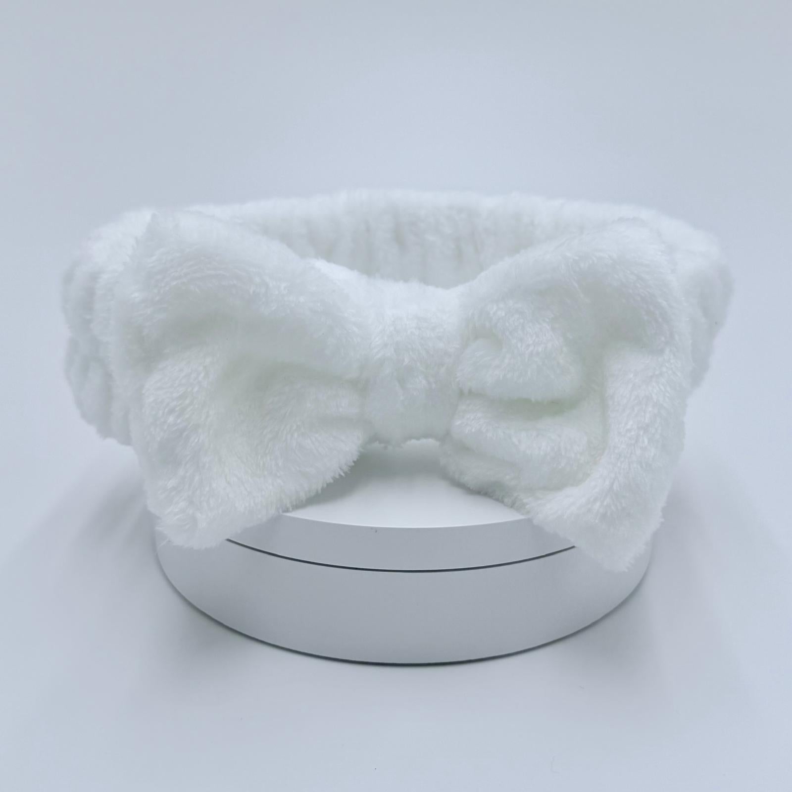 Weißes Stirnband für Wellness und Beauty-Rituale