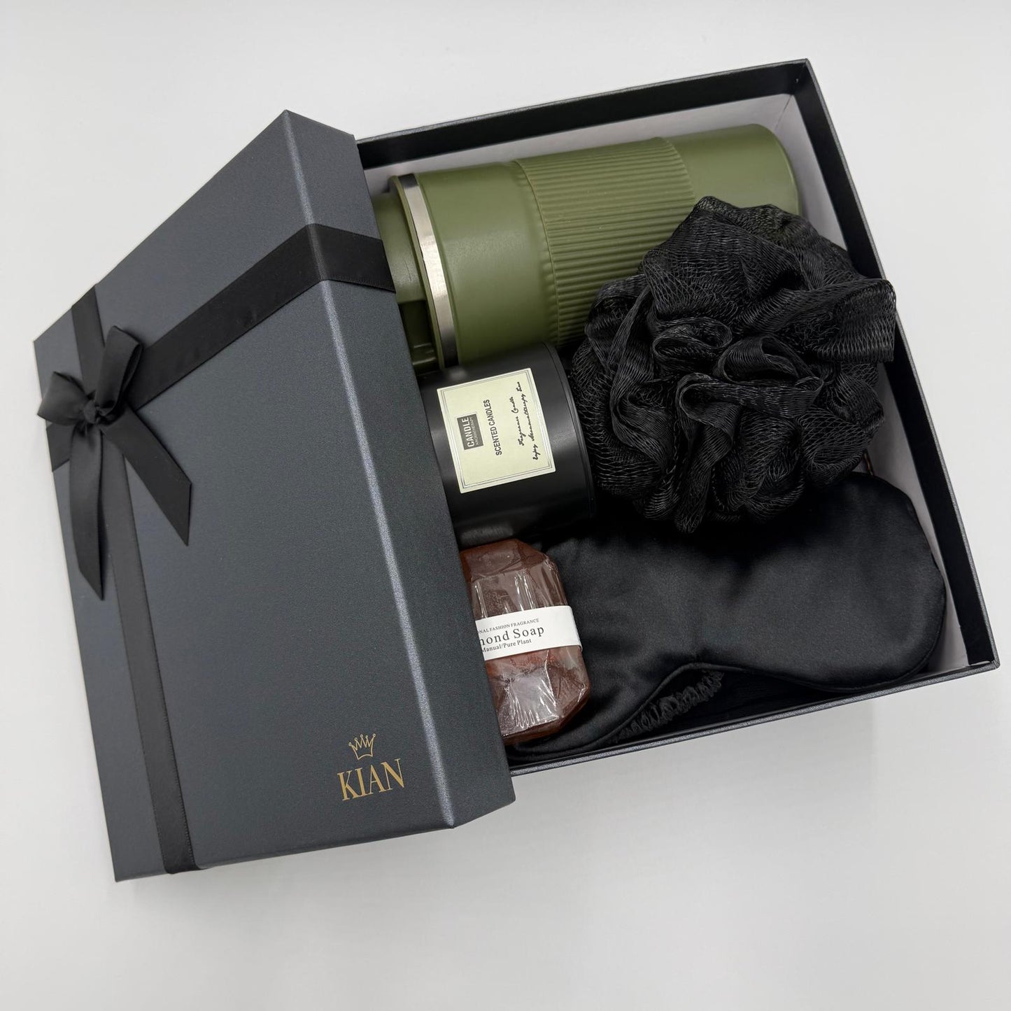 Thermobecher und Handseife in Geschenkbox für Männer, harmonisch kombiniert