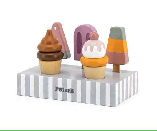 Holz-Eis-Set mit Waffeleis und buntem Stieleis auf gestreiftem Podest, ideal für Kinder ab 18 Monaten