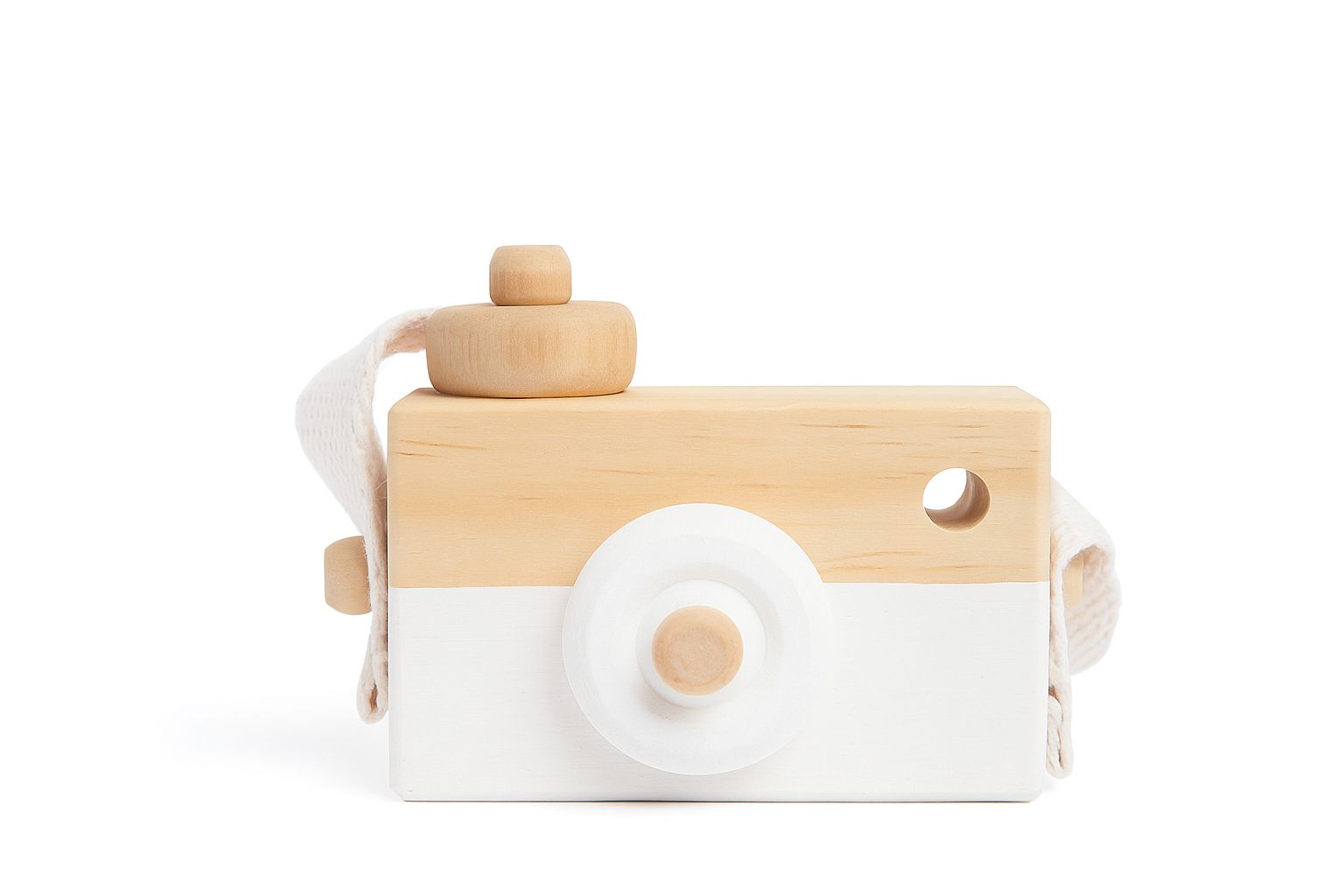 Bunte Holzkameras mit Bändern, dekorativ arrangiert – kreative Geschenkidee