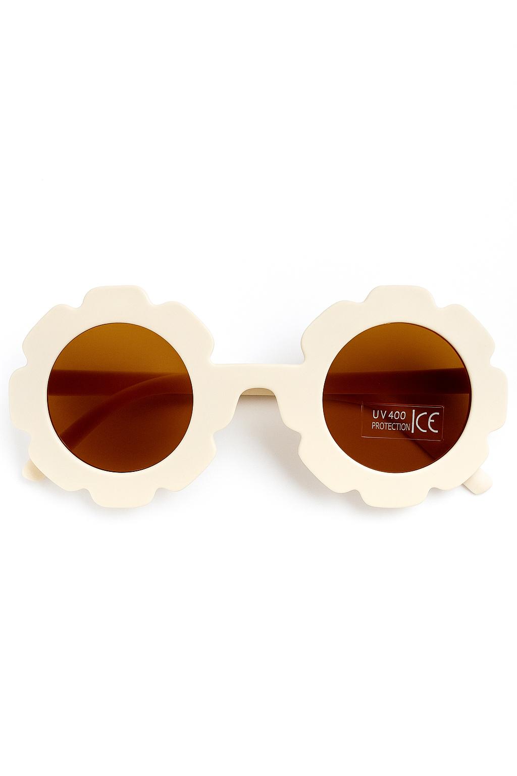 Stylische Kinder Sonnenbrille in Blumenform aus beige Kunststoff mit UV400 Schutz für Sommer und Outdoor Trends