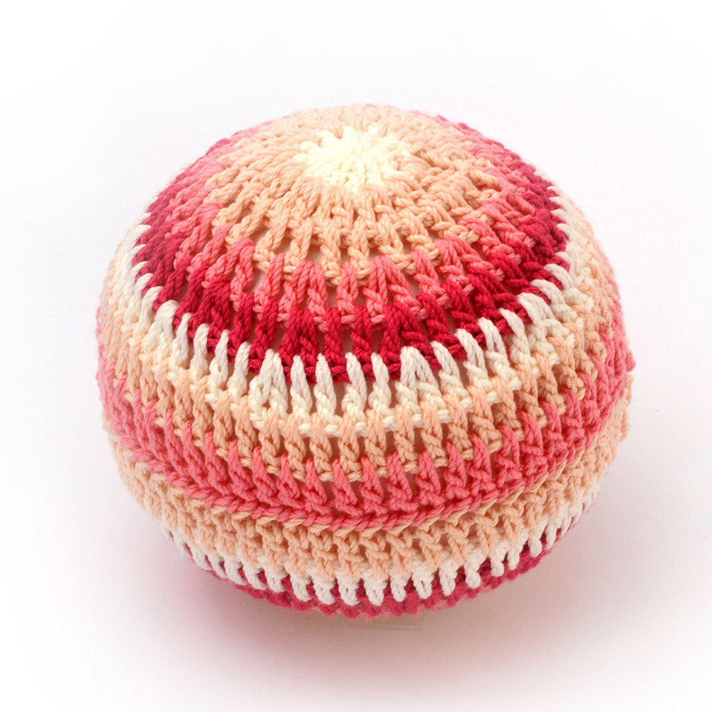 Rasselball aus Baumwolle, handgemacht, ein liebevolles Geschenk zur Geburt oder neue Geborene